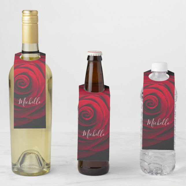 Étiquettes Pour Bouteilles Photographie vintage de rose rouge avec monogramme (En situation)