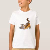 Étirant le tigre badine le T-shirt