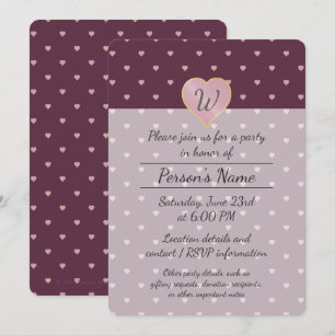 Étoiles dans des cœurs sur invitation de fête au p