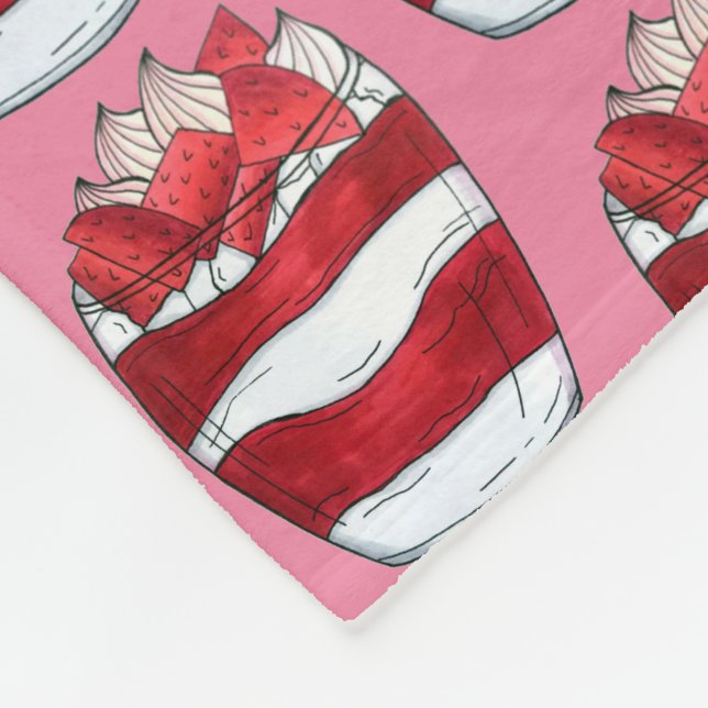 Eton Mess Strawberry Meringue UK British Dessert Fleecedecke (Ecke)
