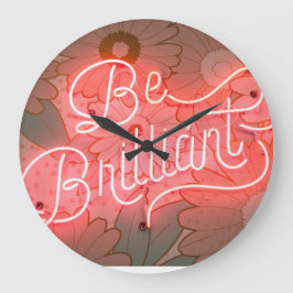 Etre une horloge murale brillante