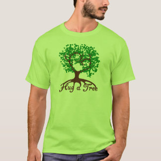 Étreignez un T-shirt d'adulte d'arbre