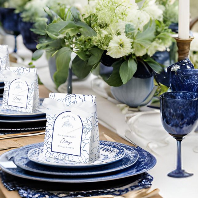 Etwas Blau, bevor ich florales Brautparty mache Geschenkschachtel (Von Creator hochgeladen)