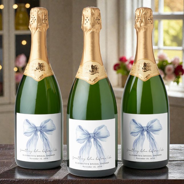Etwas Blaues Schleifen-Wasserfarbe-Junggesellinnen (Something Blue Bow Watercolor Bridal Shower Sparkling Wine Label)