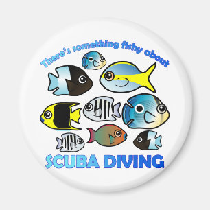 Etwas Fischen über Scuba Magnet