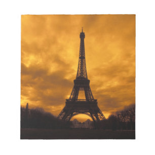EU, Frankreich, Paris. Eiffelturm. Notizblock