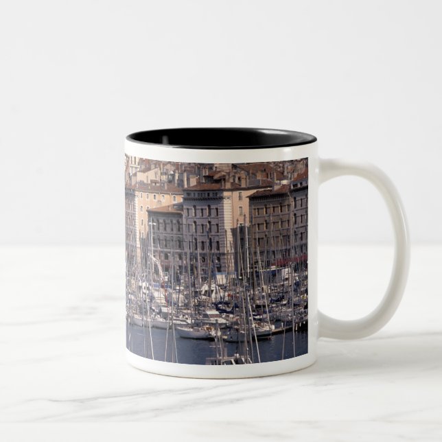 EU, Frankreich, Provence, Bouches, du, Rhone, 8 Zweifarbige Tasse (Rechts)