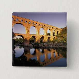 EU, Frankreich, Provence, Gard, Pont du Gard. Button
