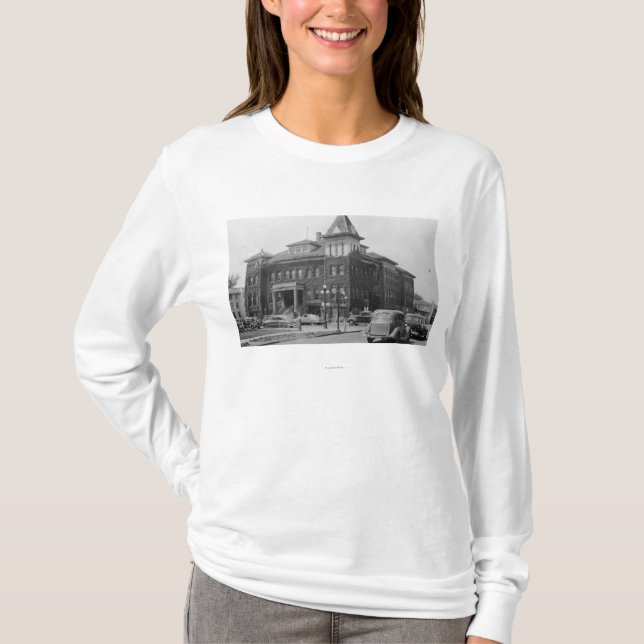 Eugene, Oregon-Szene mit Rathaus-Fotografie T-Shirt (Vorderseite)