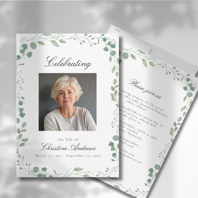 Eukalyptus Celebration of Life Funeral White Einladung (Eucalyptus Celebration of Life Funeral White Invitation. Print & Instant Download.)