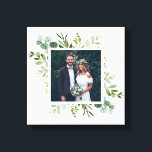 Eukalyptus Green Foliage Wedding Foto Square Leinwanddruck<br><div class="desc">Entwerfen Sie Ihre eigene schöne Leinwand mit Ihrer eigenen Hochzeit,  Ihrem Jubiläum,  Ihrer Verlobung und Ihrem besonderen Foto. Diese Leinwand ist mit einem Aquarell Eukalyptus,  grünen Blätter mit quadratischem Rahmen versehen. Für eine weiter gehende Anpassung dieses Designs klicken Sie bitte auf den Link "Weitere Anpassung". Matching-Elemente sind ebenfalls verfügbar.</div>