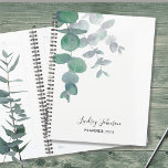 Eukalyptus Greenery Personalisiert 2022 2023 Planer<br><div class="desc">Dieser elegante personalisierte Planner ist mit Aquarellfarben-Eukalyptus-Blätter in sanften Grüntönen dekoriert. Einfach anpassbar. Verwenden Sie zum Bearbeiten das Entwurfstool, um den Schriftart, die Größe des Schriftartes oder die Farbe zu ändern. Weil wir unsere Kunstwerke erstellen, werden Sie dieses exakte Bild von anderen Designern nicht finden. Original Wasserfarbe © Michele Davies....</div>