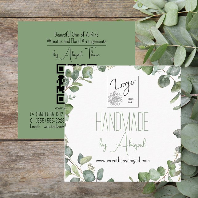 Eukalyptus-Logo Handgefertigt QR-Code Quadratische Visitenkarte (Logo Sage Green Eucalyptus Handmade | Handcrafted QR Code Square Business Card)
