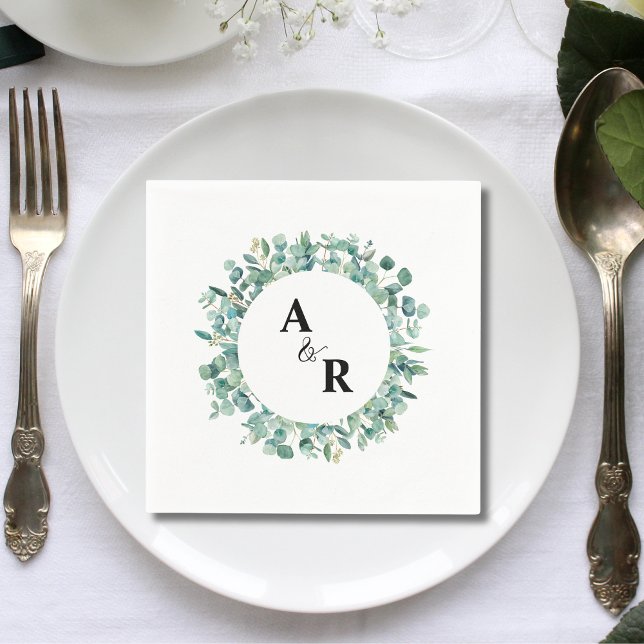 Eukalyptus Personalisiert Monogram Wedelcocktail Serviette (Eucalyptus personalized monogram wedding cocktail napkins add fresh elegant charm to receptions.)