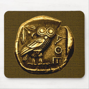 Eule auf alter griechischer Münze Mousepad