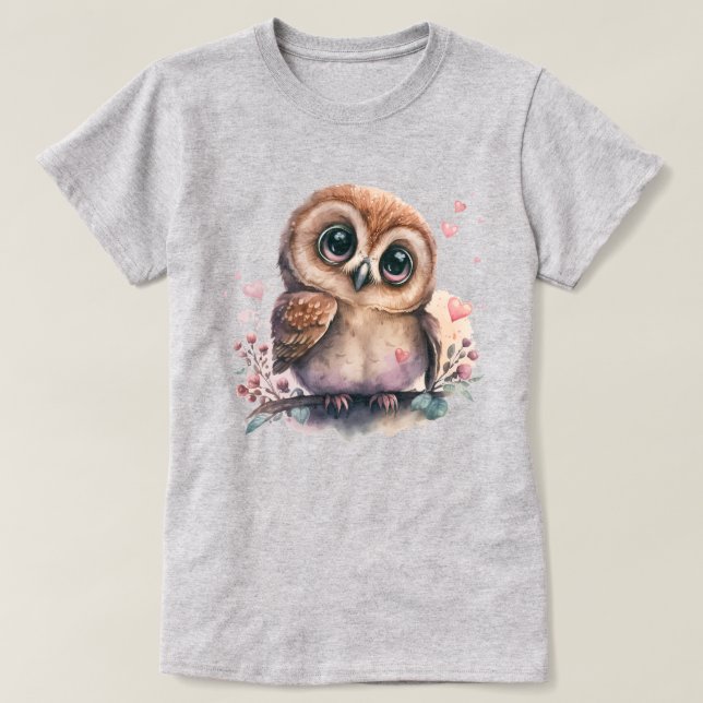 Eule Illustration umgeben von Herz und Blüten T-Shirt (Design vorne)