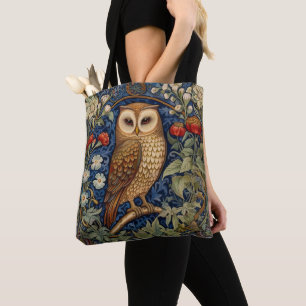 Eule im Garten im Stil von William Morris Tasche