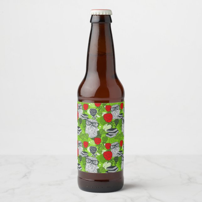 Eule in rote Rosen Bierflaschenetikett (Vorderseite)