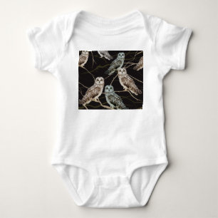 Eulenast: Einsamer Vogelhorst. Baby Strampler