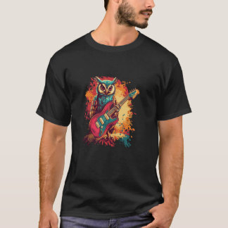 Eulengitarrist bereit, die Nacht zu rocken T-Shirt