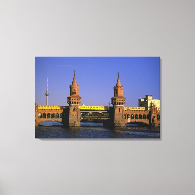 Europa, Deutschland, Berlin Kreuzberg, Oberbaum Leinwanddruck (Vorderseite)