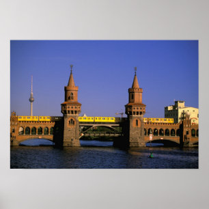 Europa, Deutschland, Berlin. Kreuzberg, Oberbaum Poster