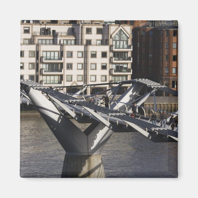 Europa, ENGLAND, London: Blick auf das Millenium Magnet (Vorne)