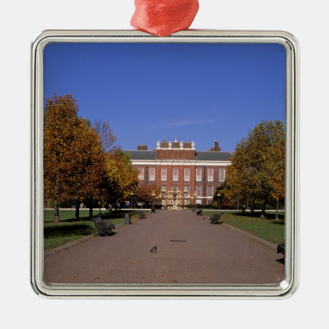 Europa, England, London. Kensington Palace Ornament Aus Metall (Vorne)