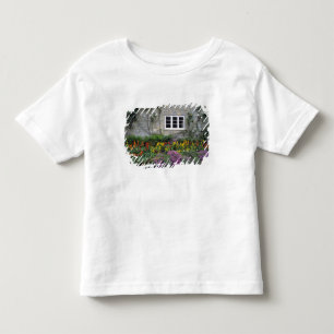 Europa, England, Teffont Magna. Blumen füllen Kleinkind T-shirt