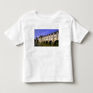 Europa, Frankreich, Loire Valley. Schloss Kleinkind T-shirt