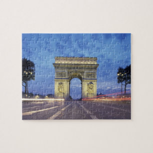 Europa, Frankreich, Paris. Arc de Triomphe von der