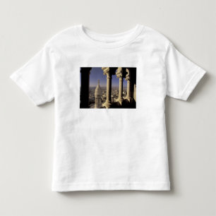Europa, Frankreich, Paris, Blick auf Paris durch Kleinkind T-shirt