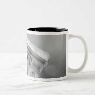 Europa, Frankreich, Paris. Drehender Arc de Triomp Zweifarbige Tasse