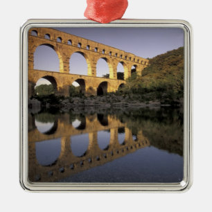Europa, Frankreich, Provence, Gard; Pont du Gard, Ornament Aus Metall