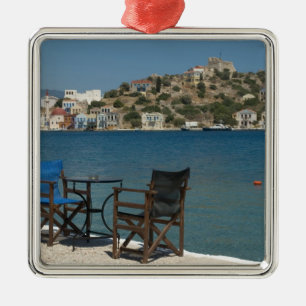 Europa, Griechenland, Kastellorizo: Stühle am Rand Ornament Aus Metall