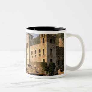 Europa, Italien, Ligurien, Dolceacqua: Riviera di Zweifarbige Tasse