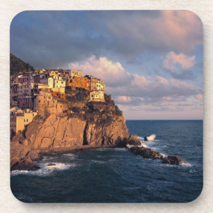 Europa, Italien, Manarola. Die klippengebaute Untersetzer