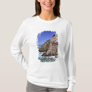 Europa, Italien, Riomaggiore. Riomaggiore ist geba T-Shirt