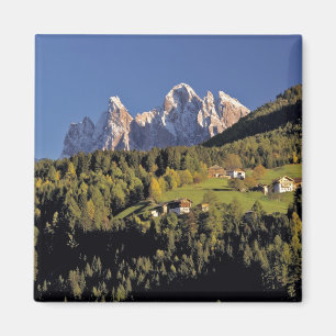 Europa, Italien, San Pietro. Die Odle-Gruppe schei Magnet