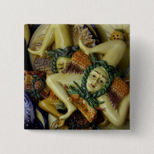 Europa, Italien, Sizilien, Taormina. Traditionell  Button