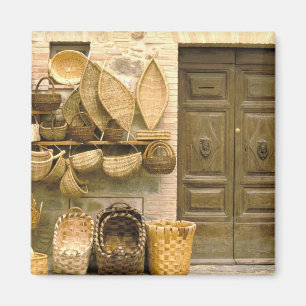 Europa, Italien, Toskana, Montalcino.Korb Magnet