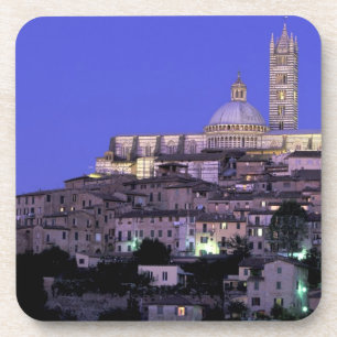 Europa, Italien, Toskana, Siena. 13. Jh. Duomo und Getränkeuntersetzer