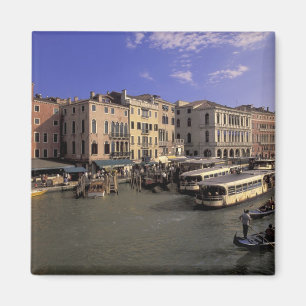 Europa, Italien, Venedig, Bootsverkehr bei Rialto Magnet
