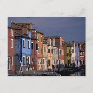 Europa, Italien, Venedig. Mehrfarbige Häuser Postkarte
