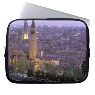 Europa, Italien, Venetien, Verona. Blick vom Caste Laptopschutzhülle