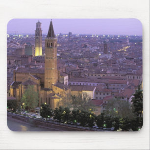 Europa, Italien, Venetien, Verona. Blick vom Caste Mousepad
