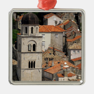 Europa, Kroatien. Mittelalterliche Stadtmauer von Silbernes Ornament