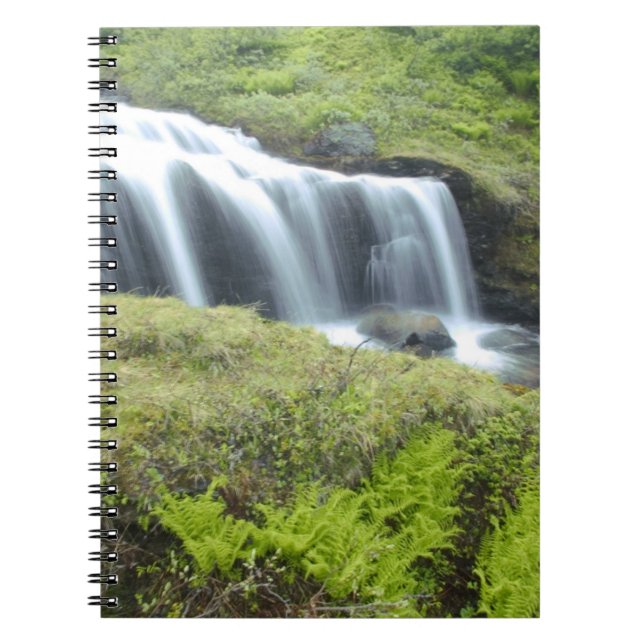Europa, Norwegen. Wasserfall. Notizblock (Vorderseite)