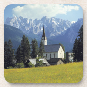 Europa, Österreich, Gosau. Der Turm der Kirche Getränkeuntersetzer