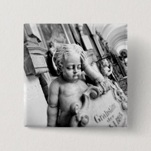 Europa, Österreich, Salzburg. Cherub und Denkmal 3 Button
